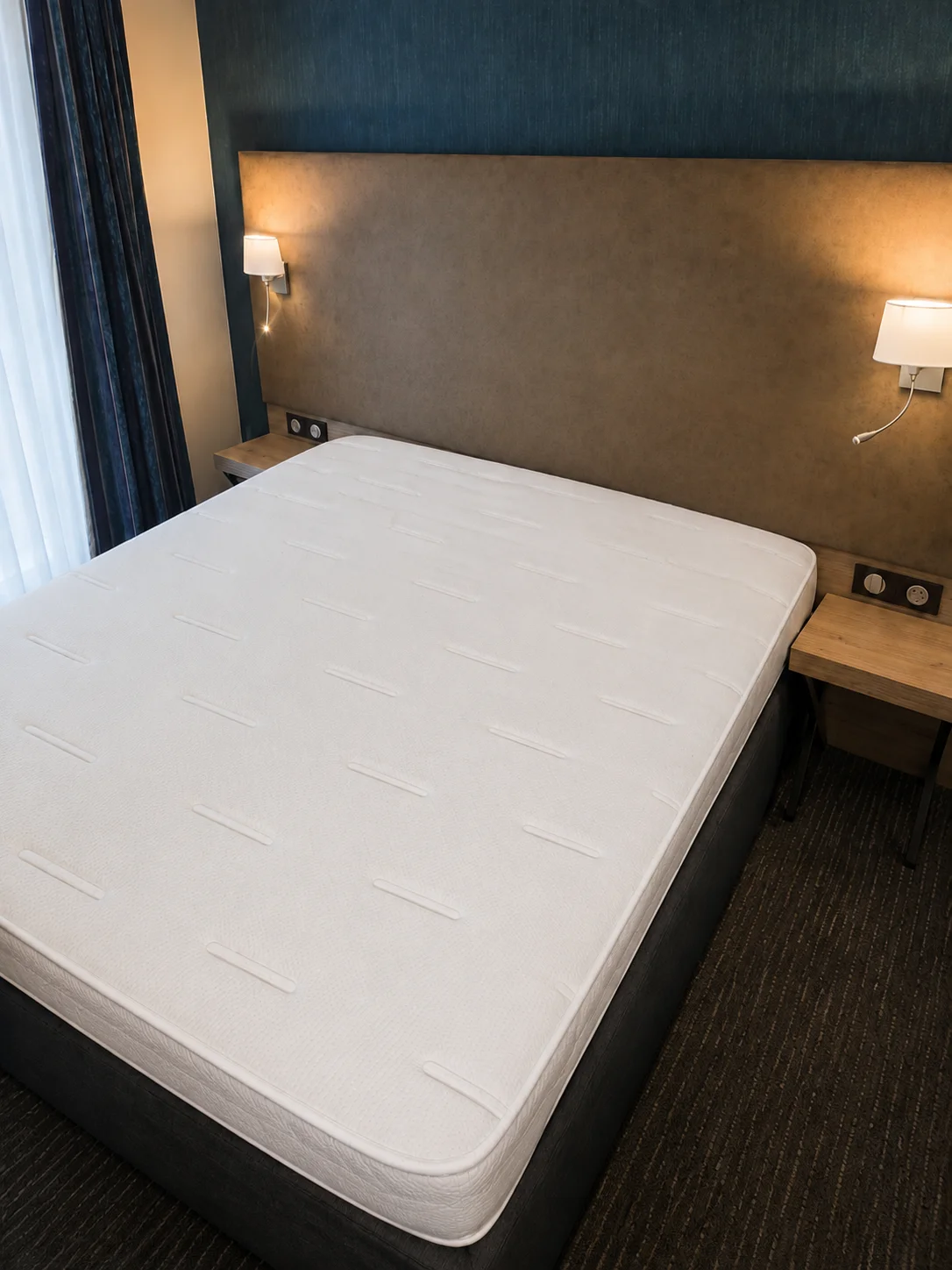 Après nettoyage - Nettoyage de matelas taché dans un hôtel à Grenoble (38000)